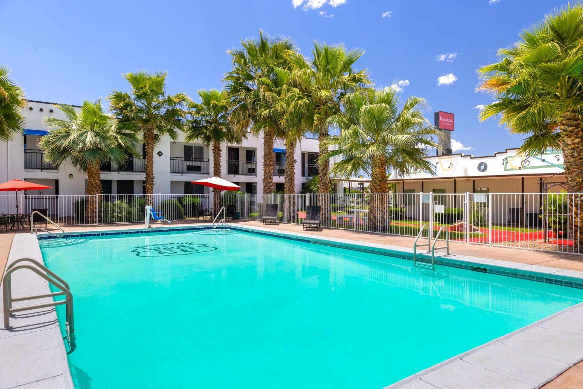 Ramada By Wyndham Kingman Otel Dış mekan fotoğraf